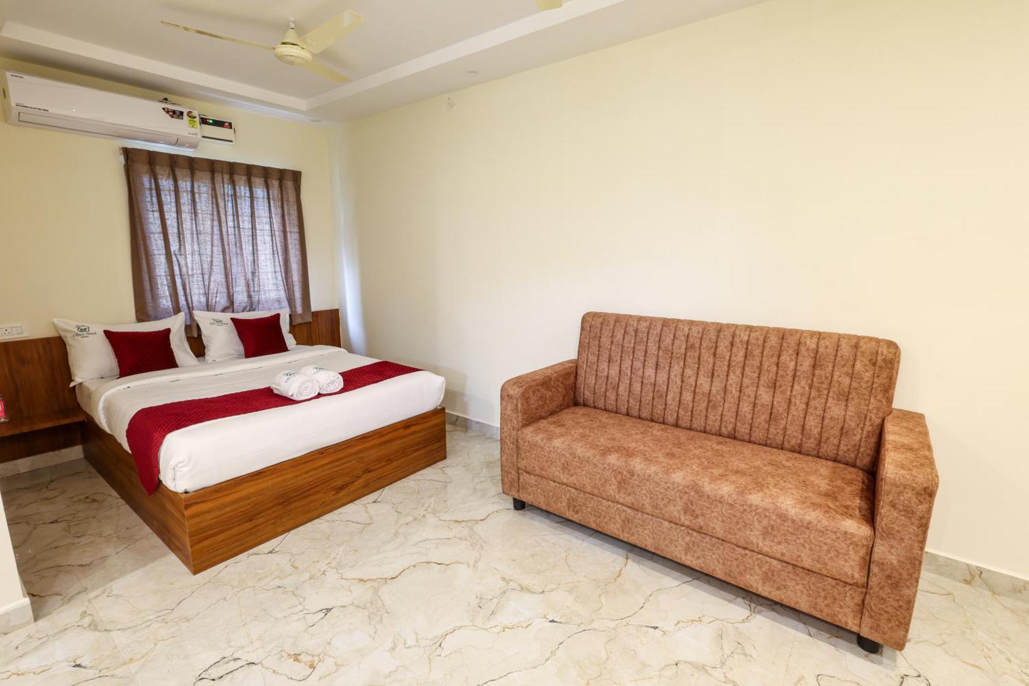 Olive Nest- Tirupati Bus Stand- 300 Meters, Railway Station- 400 Meters Hotell Eksteriør bilde