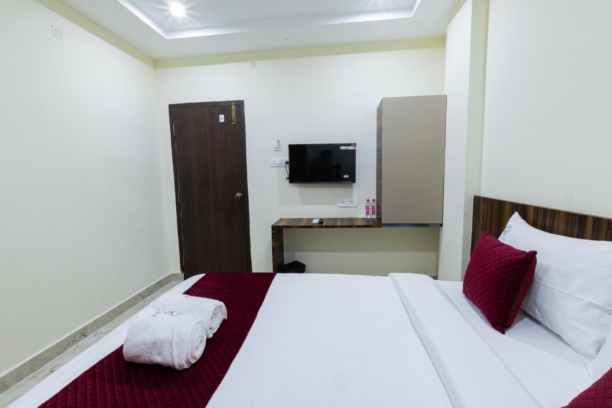 Olive Nest- Tirupati Bus Stand- 300 Meters, Railway Station- 400 Meters Hotell Eksteriør bilde
