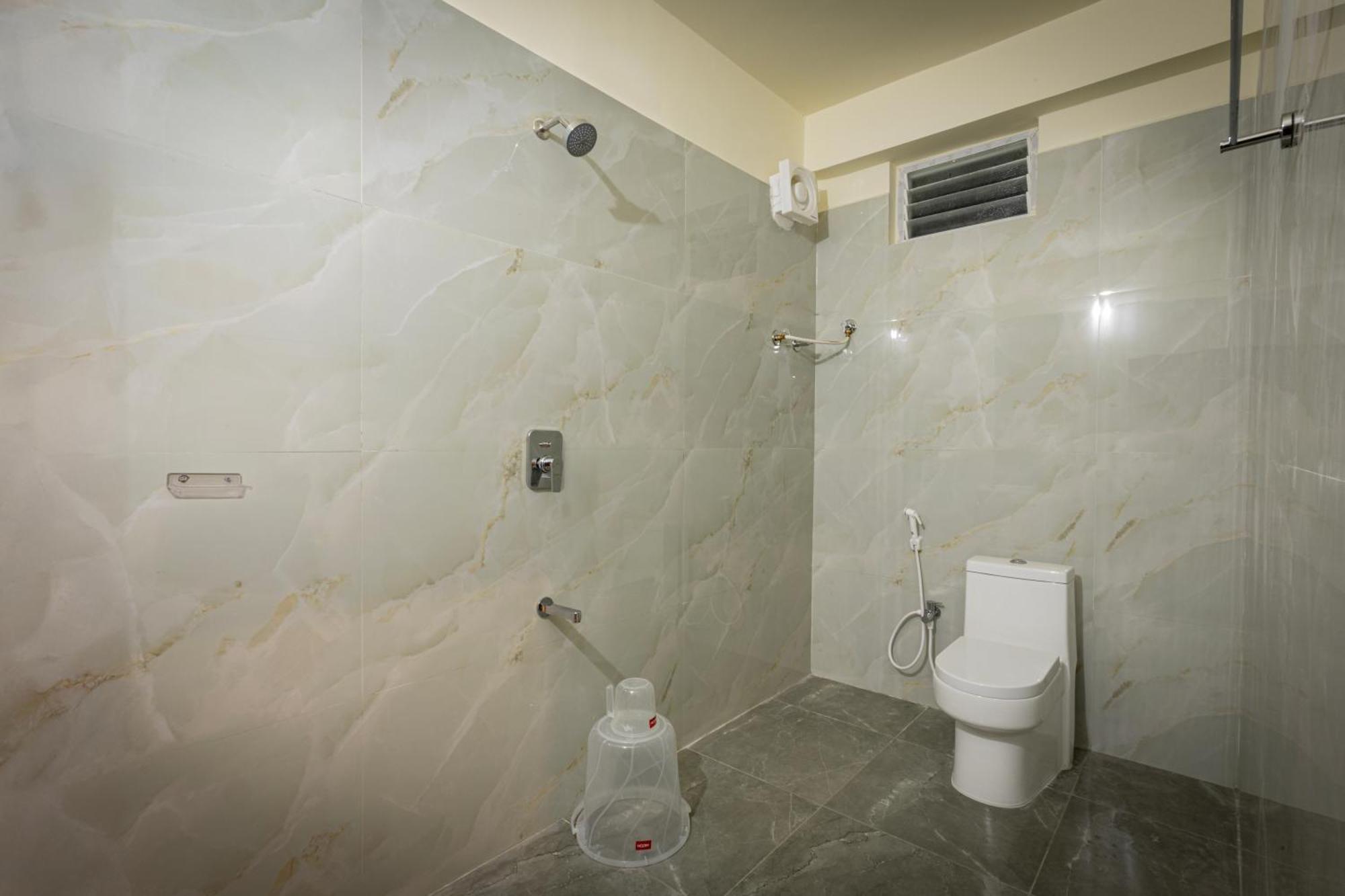 Olive Nest- Tirupati Bus Stand- 300 Meters, Railway Station- 400 Meters Hotell Eksteriør bilde